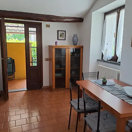 Mansardhouse Zona Bellagio 아파트 마그레글리오