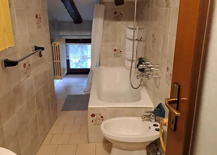 Mansardhouse Zona Bellagio Apartman Magreglio